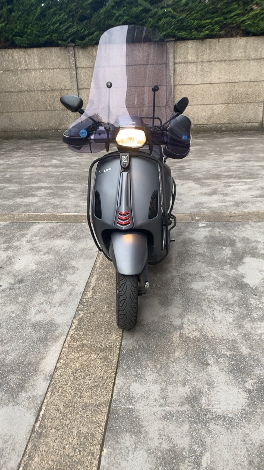 Vespa sprint a klasse, Fietsen en Brommers, Ophalen, Zo goed als nieuw