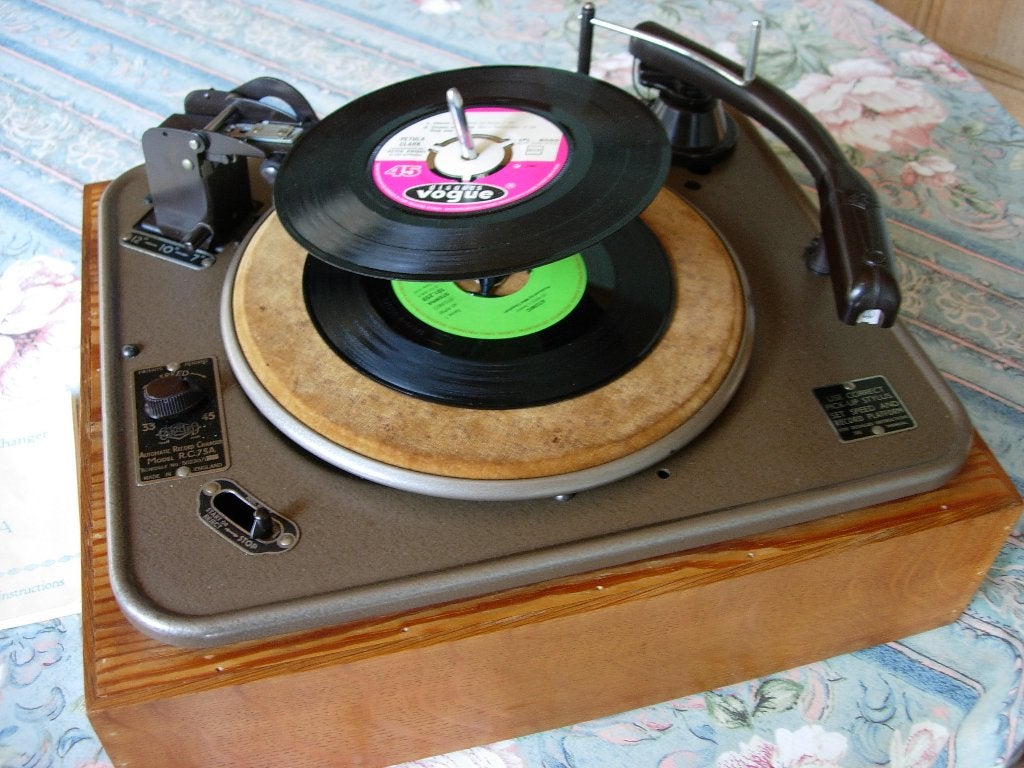 De volledig automatische wisselaar van Garrard R.C.75A 1951, Ophalen, Refurbished, Automatisch