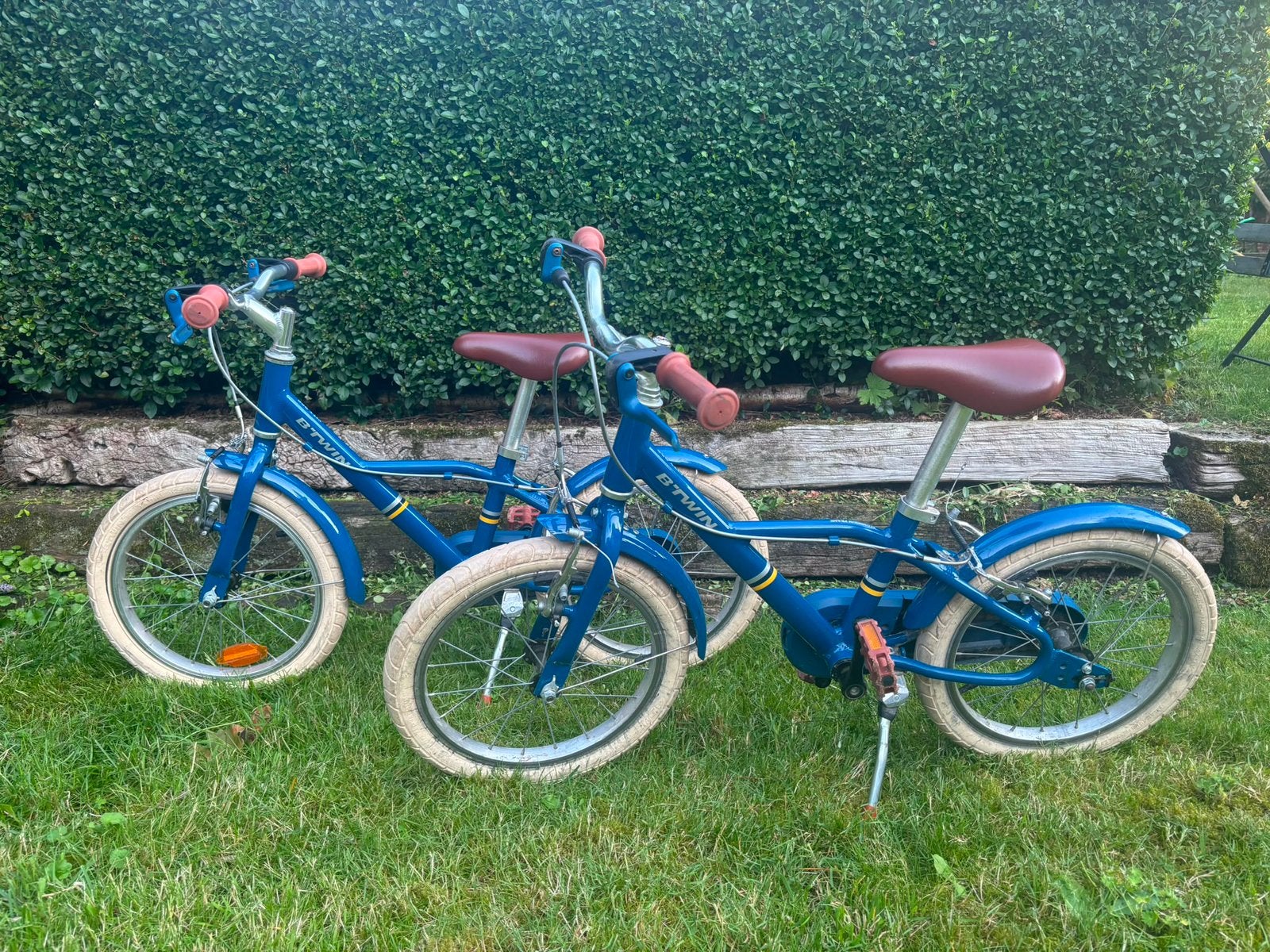 2 kinderfietsen, Fietsen en Brommers, Fietsen | Kinderfietsjes, Zo goed als nieuw, Ophalen