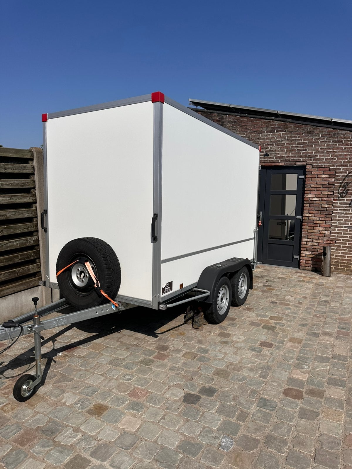 Gesloten aanhanger power trailer, Auto diversen, Aanhangers en Bagagewagens, Ophalen, Zo goed als nieuw