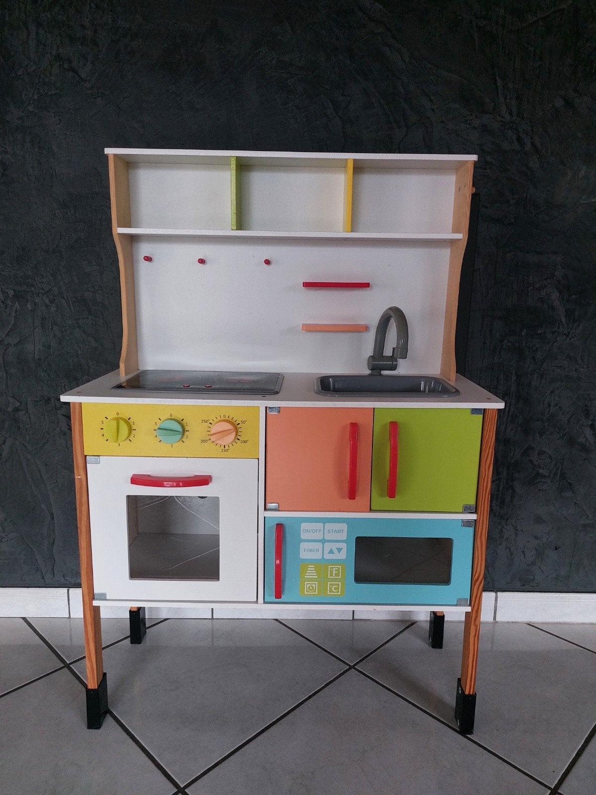Kleurrijk keukentje, Enlèvement, Utilisé, Bois, Jouer à la cuisine