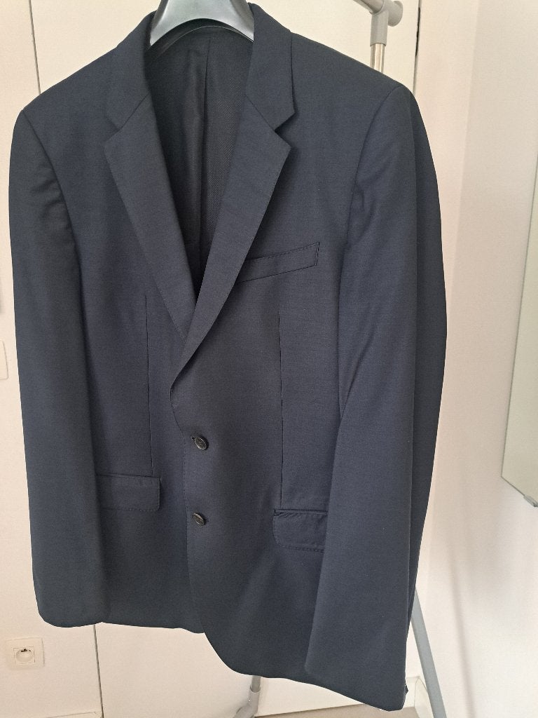 (glanzend) donkerblauw kostuum voor heren  HUGO BOSS, Kleding | Heren, Kostuums en vesten, Blauw, Overige maten, Ophalen of Verzenden