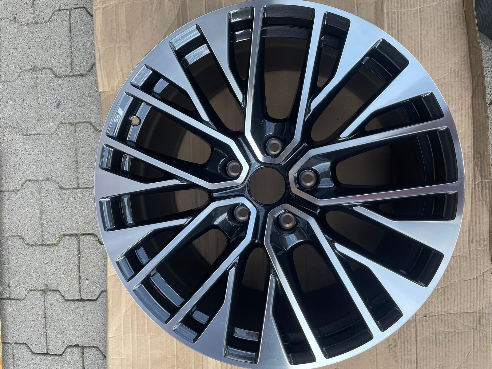 Jantes Audi e-tron GT RS 20 pouces 4J3601025CF titane NEUVES, Autos : Pièces & Accessoires, Fabrikant BV, Utilisé, Info@fabrikant.eu