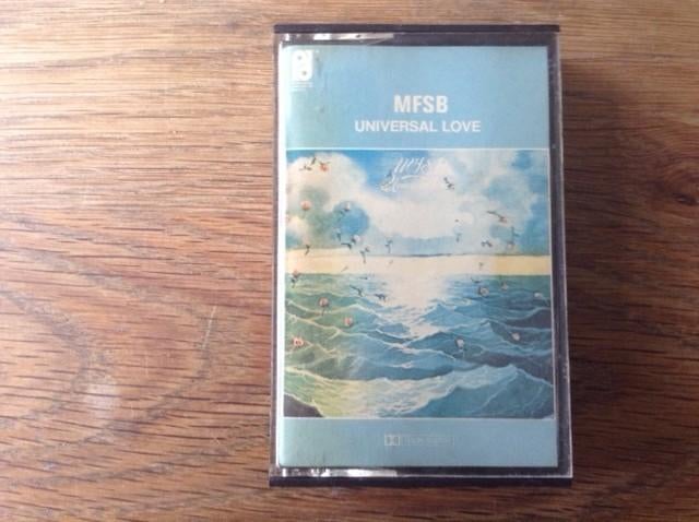 muziekcassette mfsb, Cd's en Dvd's, Cassettebandjes, Ophalen of Verzenden, R&B en Soul, 1 bandje, Origineel