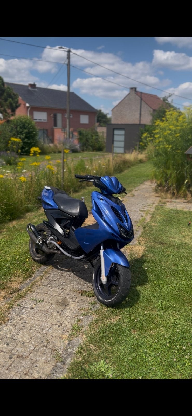 Yamaha aerox 70cc, Fietsen en Brommers, Ophalen, Zo goed als nieuw, Aerox