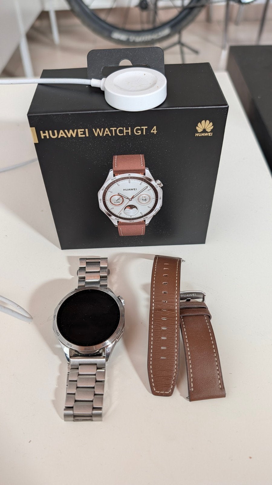 Huawei watch gt 4 pro + bracelet., Handtassen en Accessoires, Smartwatches