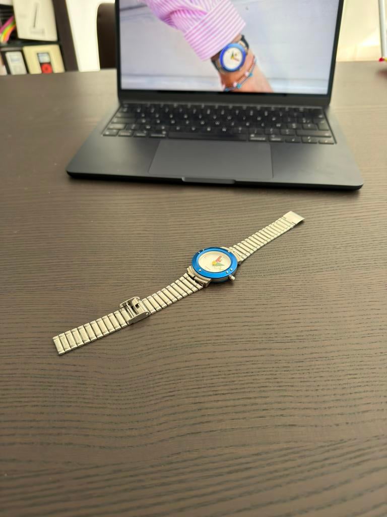 Apple watch Quartz, Handtassen en Accessoires, Horloges | Antiek, Polshorloge, Overige merken, Staal, 1960 of later, Met bandje