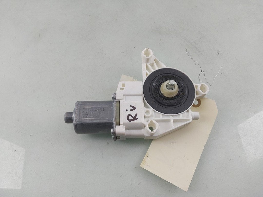 MOTEUR LEVE VITRE ELECTRIQUE ML III (166) (|A1669060301|), Utilisé, Mercedes-Benz