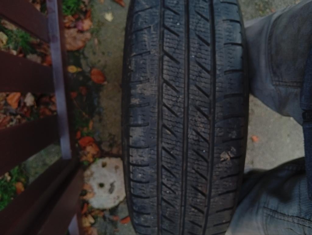 2 Pneus Goodyear vector 4 saisons, Enlèvement, 16 pouces, 4 Saisons, Pneu(s)