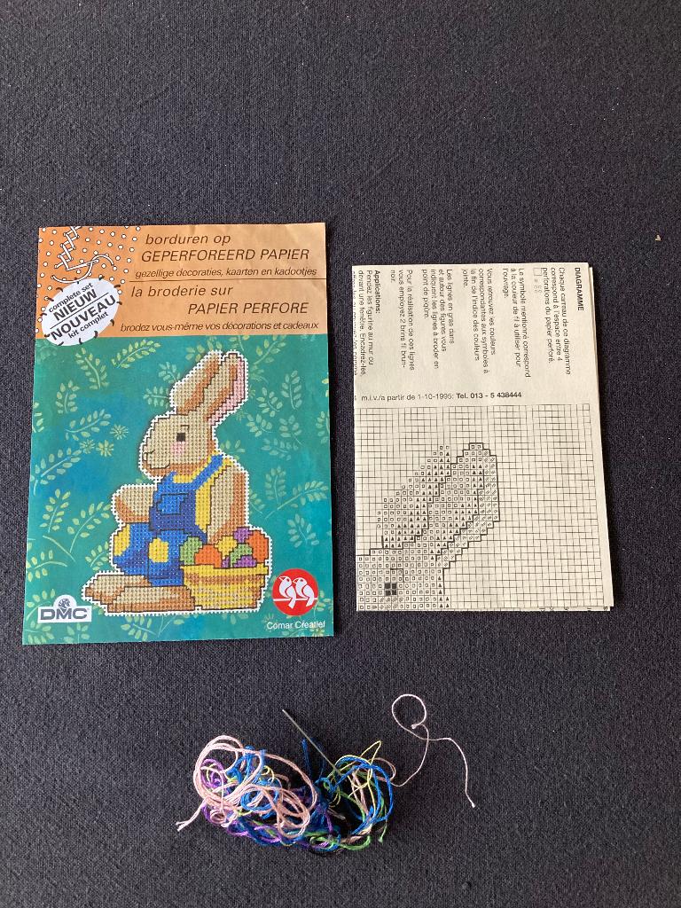 Patroon van verschillende figuren  + restjes DMC draad, Ophalen of Verzenden, Zo goed als nieuw, Handborduren, Patroon