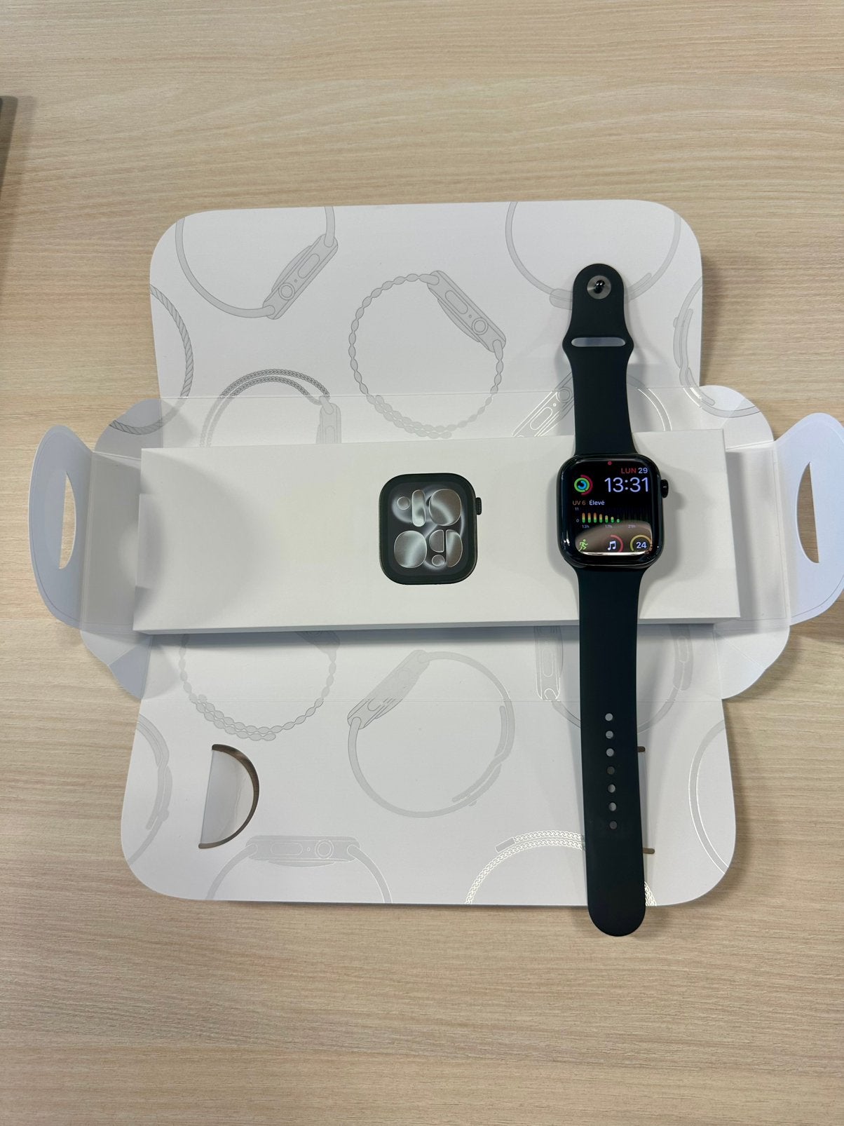 Apple Watch series 11 - 46 mm, Handtassen en Accessoires, Smartwatches, Ophalen, Zo goed als nieuw