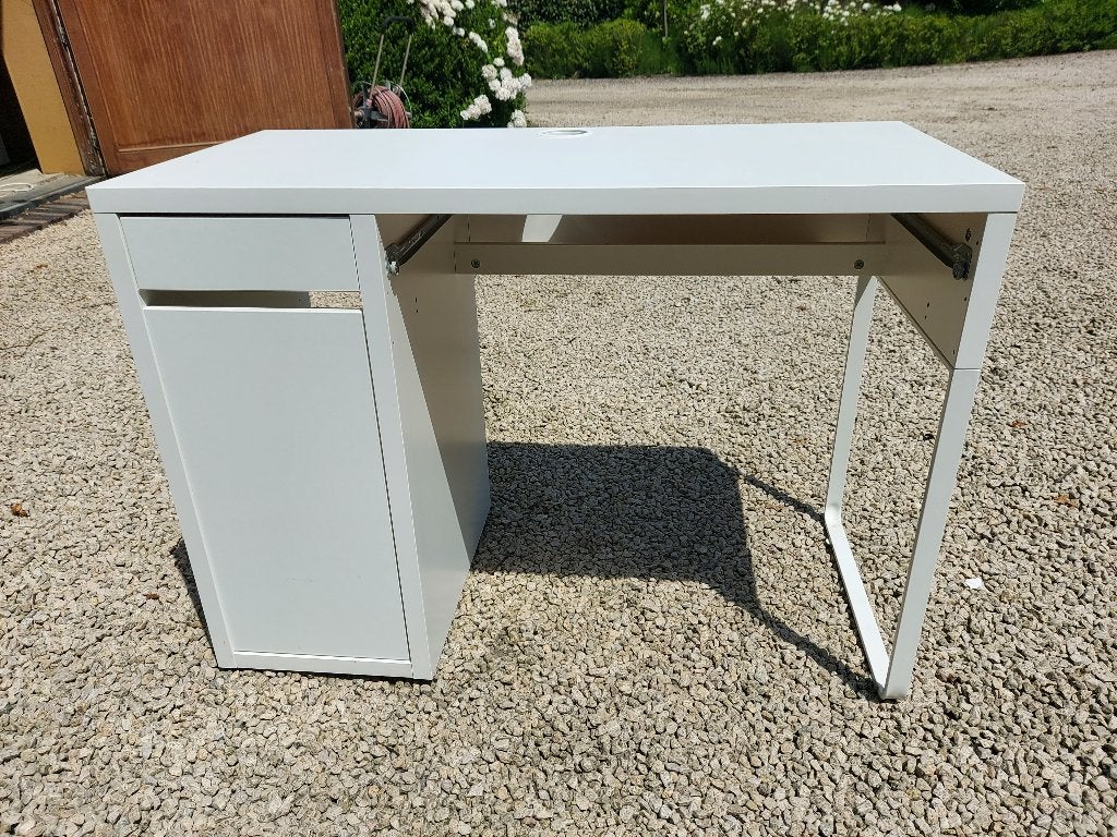 Buro Ikea, Ophalen, 105 cm, Hout, 50 cm