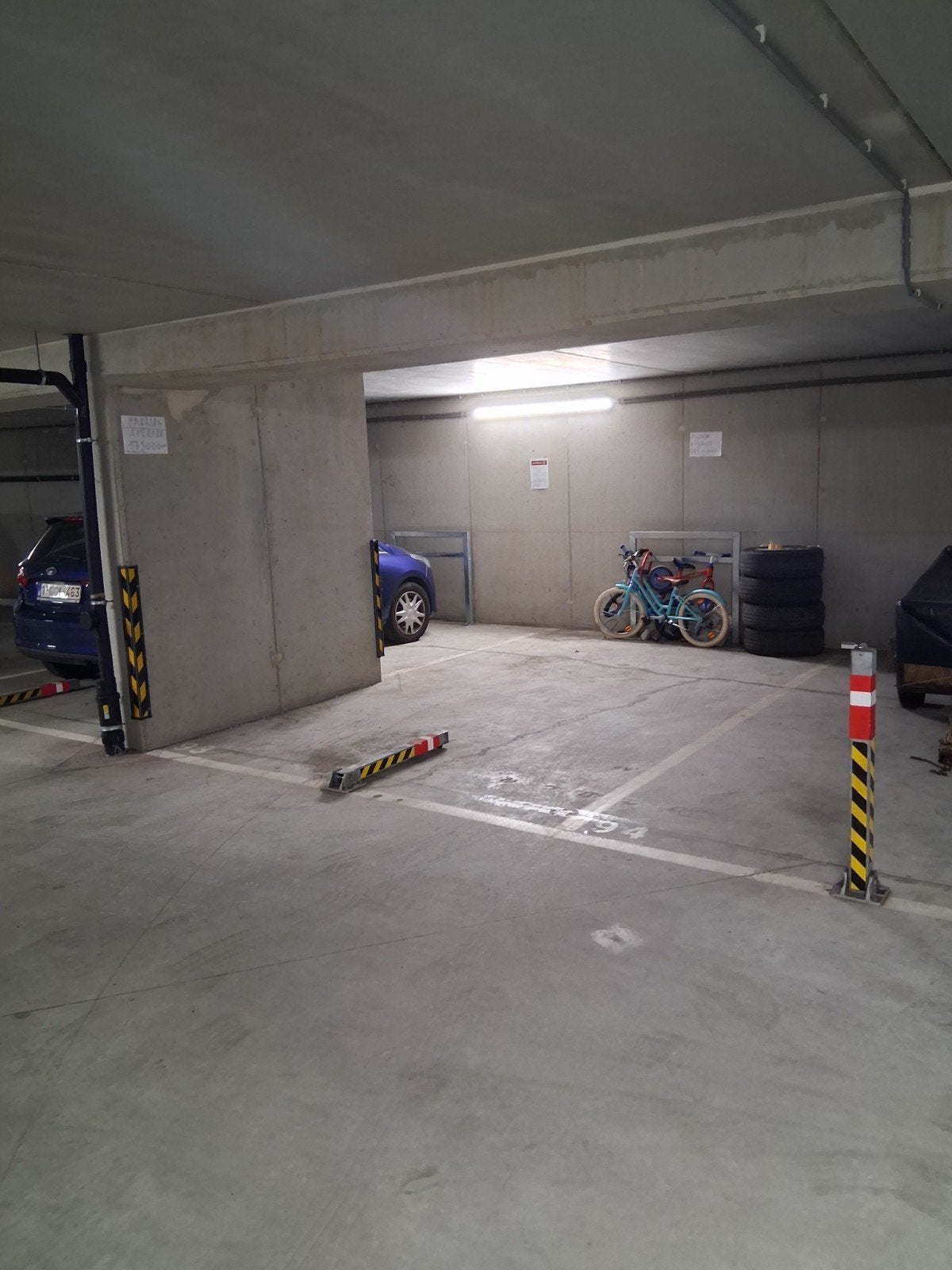 parking in JETTE Étienne démunter niet ver van UZ ziekenhuis, Brussel