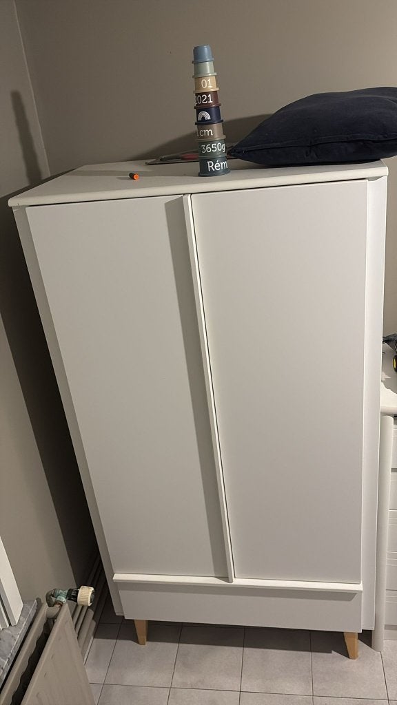 kast, 105 cm ou plus, Enlèvement, Utilisé, 50 à 70 cm