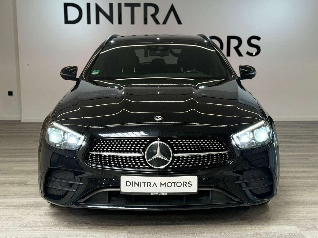 Mercedes-Benz E 300 4Matic AMG Night Pakket /360/LED/Carpl, Auto's, Automaat, Gebruikt, Overige brandstoffen, USB