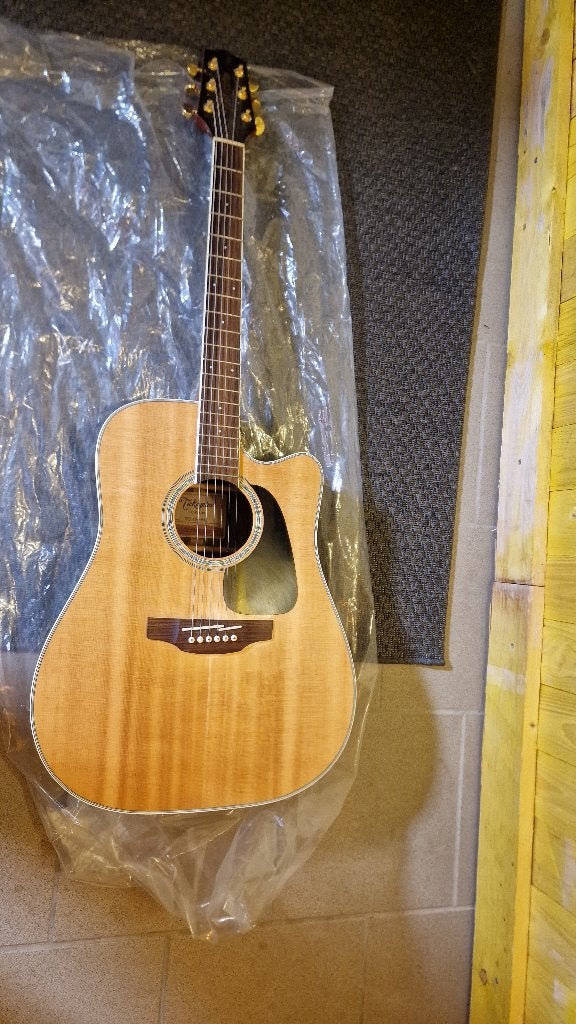 Takamine GD51CE électro-acoustique – 350 €, Musique & Instruments, Enlèvement, Comme neuf, Guitare Western ou Guitare Folk, Avec capteur (piezo)