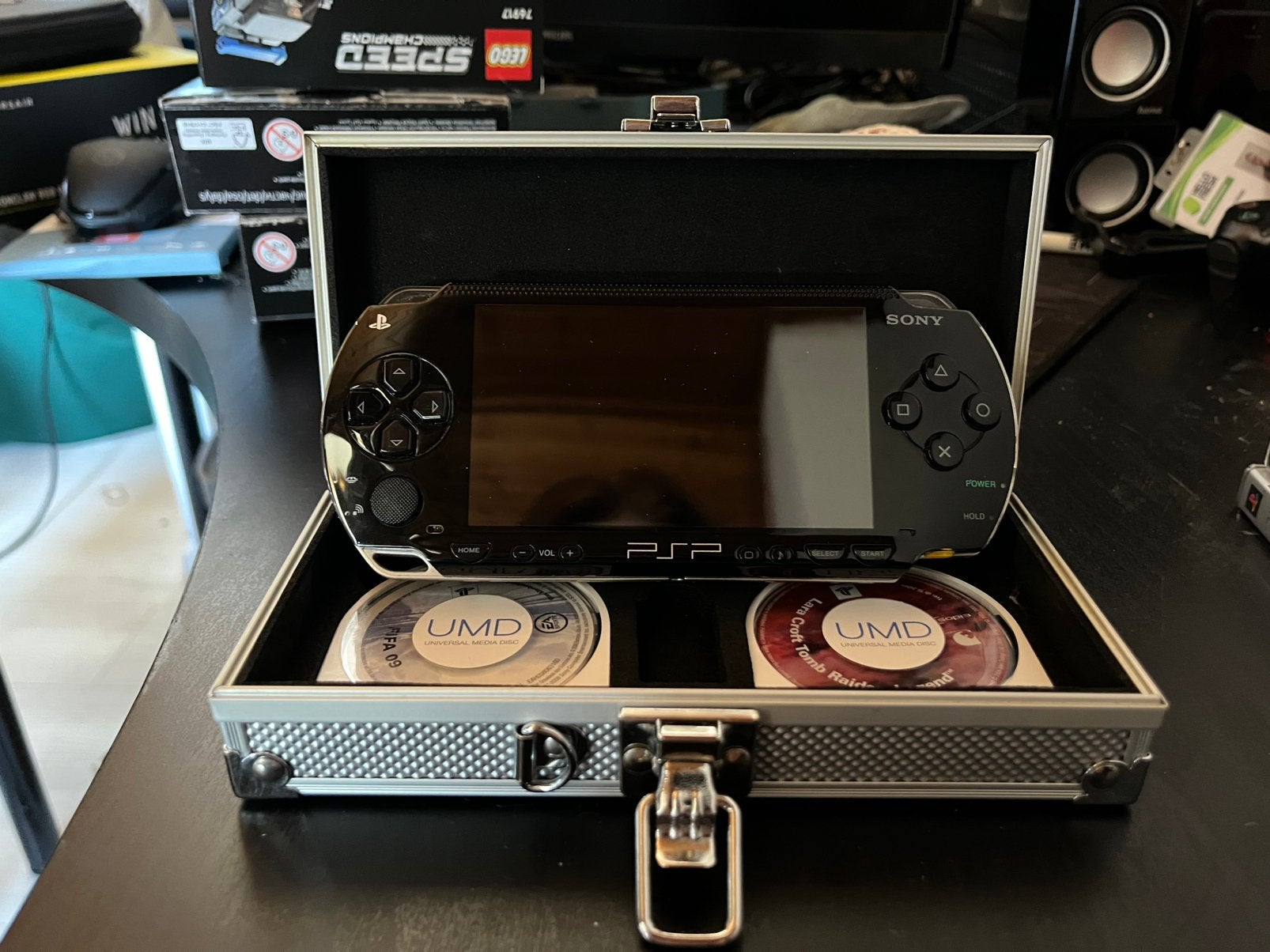 Mooie psp met extra games, Games en Spelcomputers, Spelcomputers | Sony PSP, Ophalen, Zo goed als nieuw, PSP