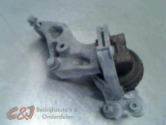 Support moteur d'un Nissan NV300, -, 3 mois de garantie, Utilisé, -