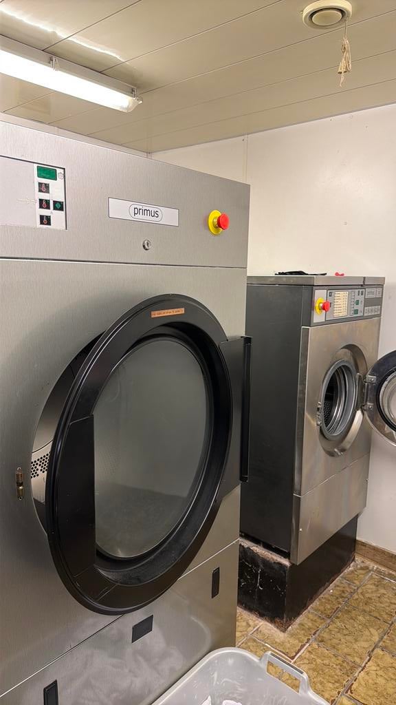 Professionele Primus industriële wasmachine en droogkast, Ophalen, Gebruikt