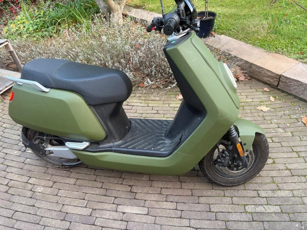 NIU NQI sport elektrische scooter, Elektrisch, Zo goed als nieuw, Ophalen, Overige merken