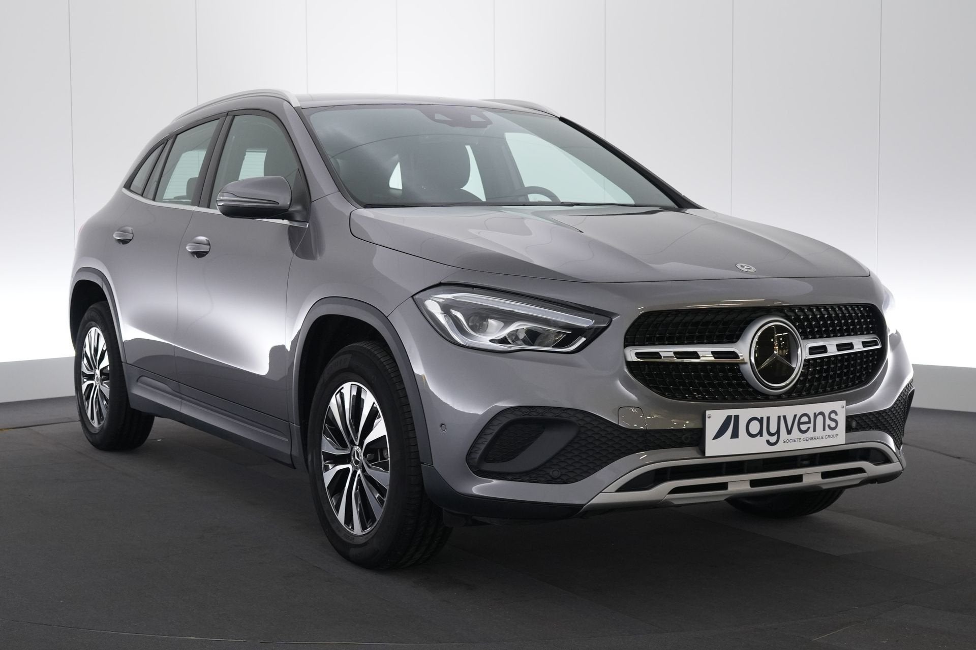 (2CSU301) MERCEDES-BENZ GLA, Argent ou Gris, Achat, Entreprise, Carnet d'entretien
