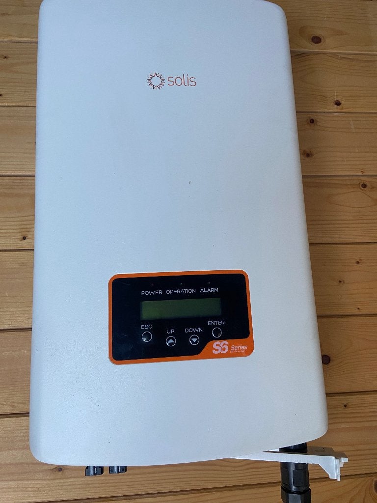 De Solis 4.6K-S6  efficiënte 1-fase omvormer 6 maanden oud!, Doe-het-zelf en Bouw, Zonnepanelen en Toebehoren, Ophalen, Zo goed als nieuw