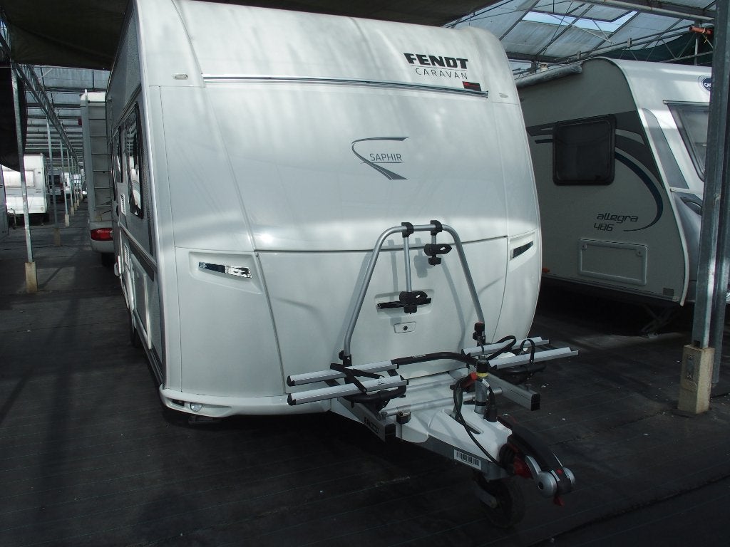 TE KOOP wegens stoppen caravan-rijden, Standaardzit, 2 aparte bedden, Particulier, Fendt