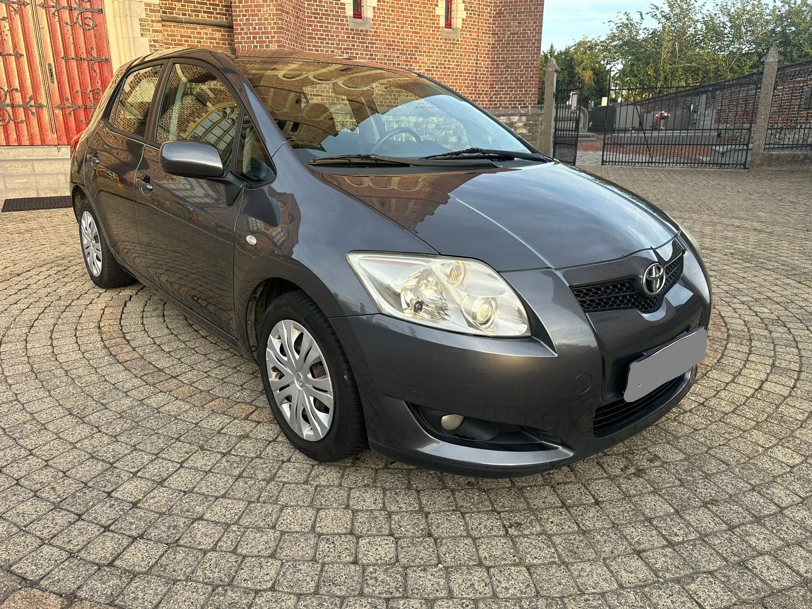 Homologué Toyota Auris 1.4d D4D, Autos, Argent ou Gris, Achat, Noir, 5 portes
