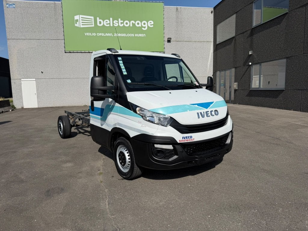 Iveco Daily 35 S16 (Stock ID 30957), Autos, Camionnettes & Utilitaires, Achat, Euro 6, Boîte manuelle, Diesel