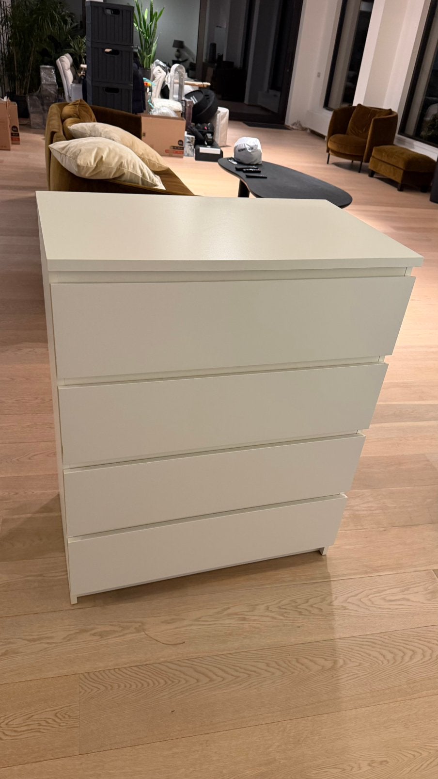 Commode 4 tiroirs ikea blanche, 3 ou 4 tiroirs, Enlèvement, Utilisé, Autres essences de bois