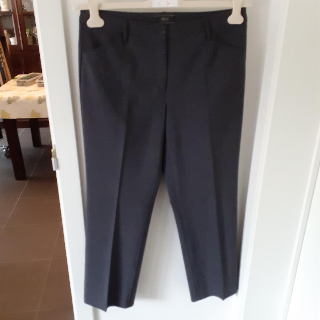 BRAX Middengrijze pantalon Maat: (D) 42 Prijs: € 4, Brax, Maat 42/44 (L), Ophalen of Verzenden, Gedragen