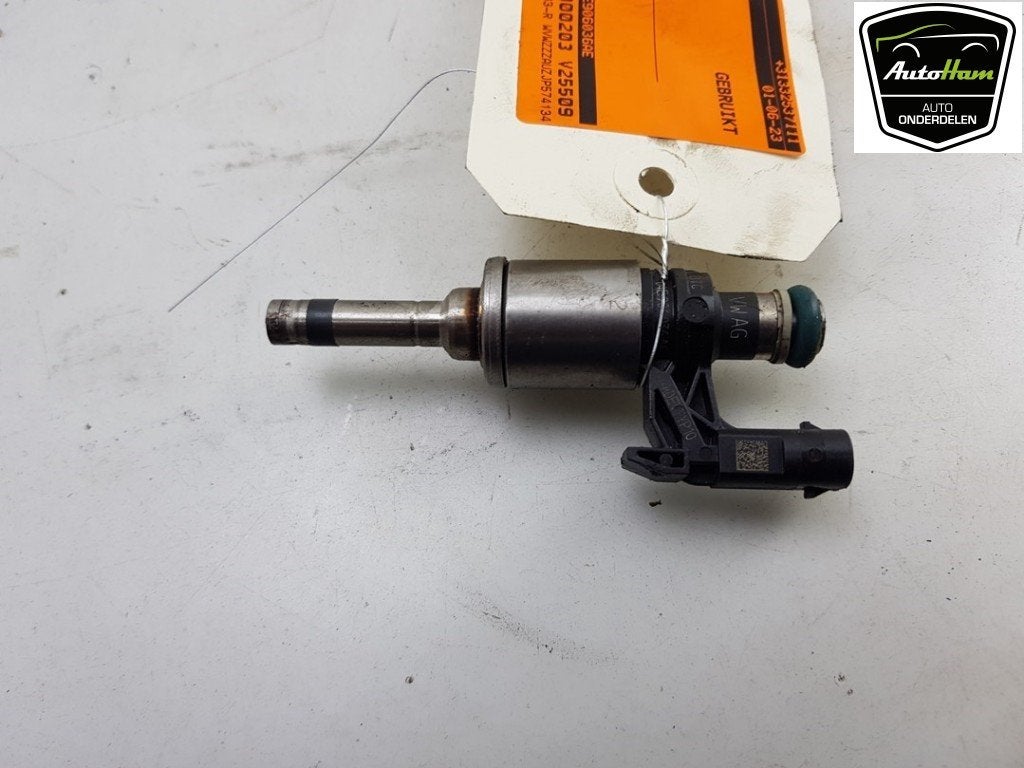 INJECTEUR Golf VII Variant (AUVV) (|04E906036AE|), Utilisé, Volkswagen