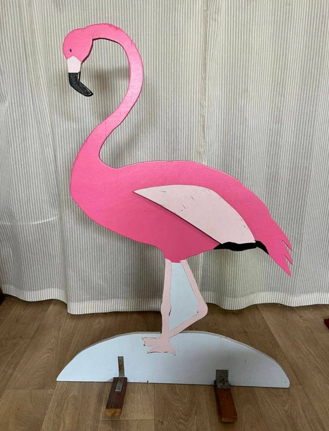 flamant rose en bois: plaque de naissance ou décoration, Enlèvement, Comme neuf, Tableau de naissance