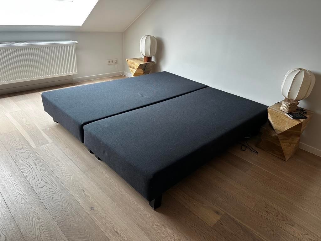 Merveilleux boxspring, Maison & Meubles, Canapés | Repose-pieds & Poufs, Comme neuf, Enlèvement