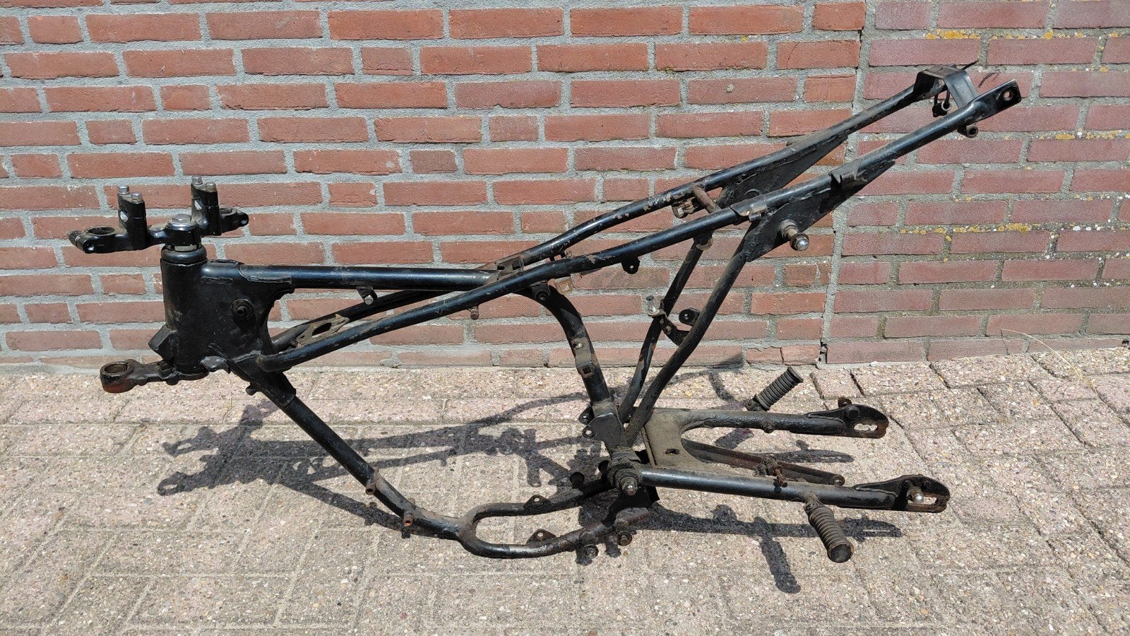 Kader Suzuki GT125, Ophalen