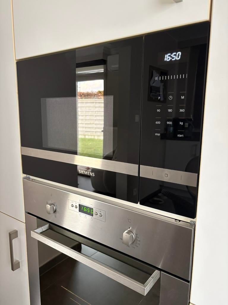 Siemens inbouwmicrogolfoven, Elektronische apparatuur, Ophalen, Zo goed als nieuw