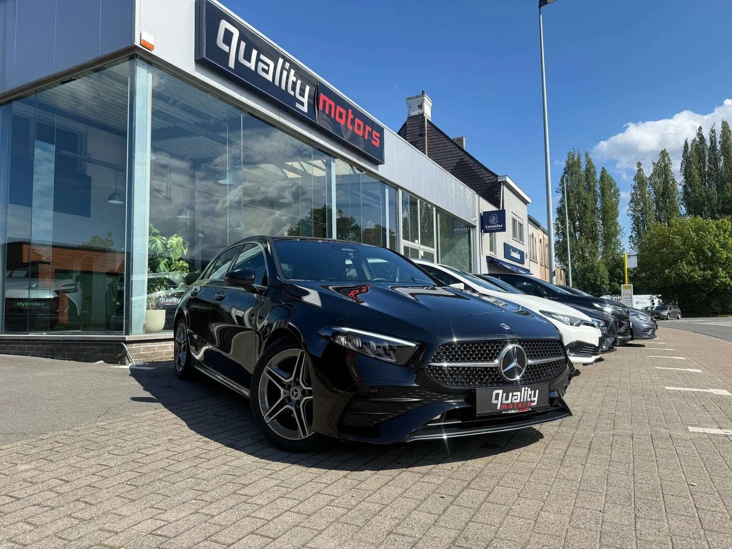 Mercedes-Benz A-CLASS 180 A 180 AMG-PACK / SFEERVERLICHTING, Autos, 100 kW, Achat, Entreprise, Alcantara
