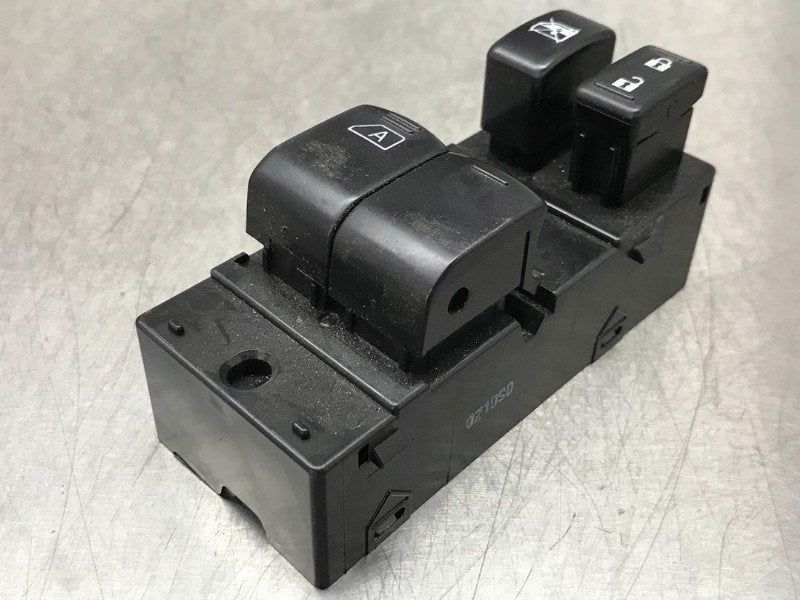 COMMUTATEUR VITRES ELECTRIQUES Nissan Micra (K13) (|MICRA|), Utilisé, Nissan