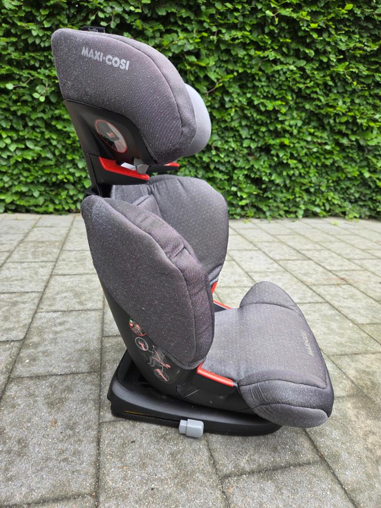 Maxi Cosi Rodifix autostoel van 15 tot 36kg, Ophalen