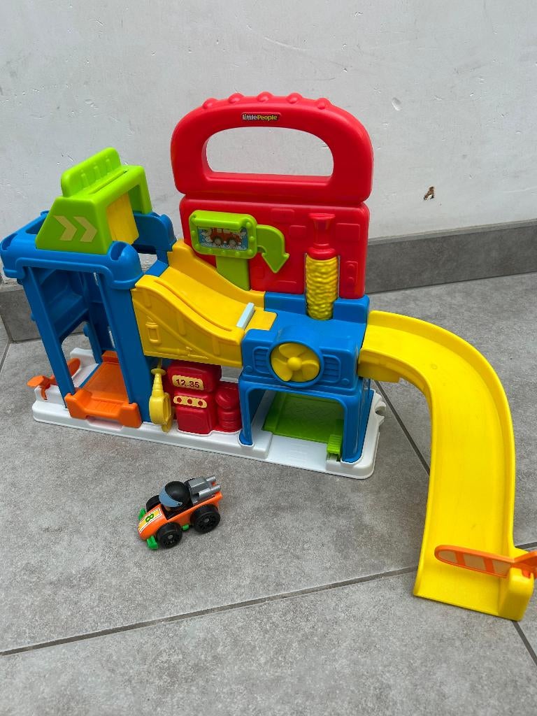 De Fisher-Price Little People Garage +wagentje met ventje, Kinderen en Baby's, Speelgoed | Fisher-Price, Ophalen, Zo goed als nieuw