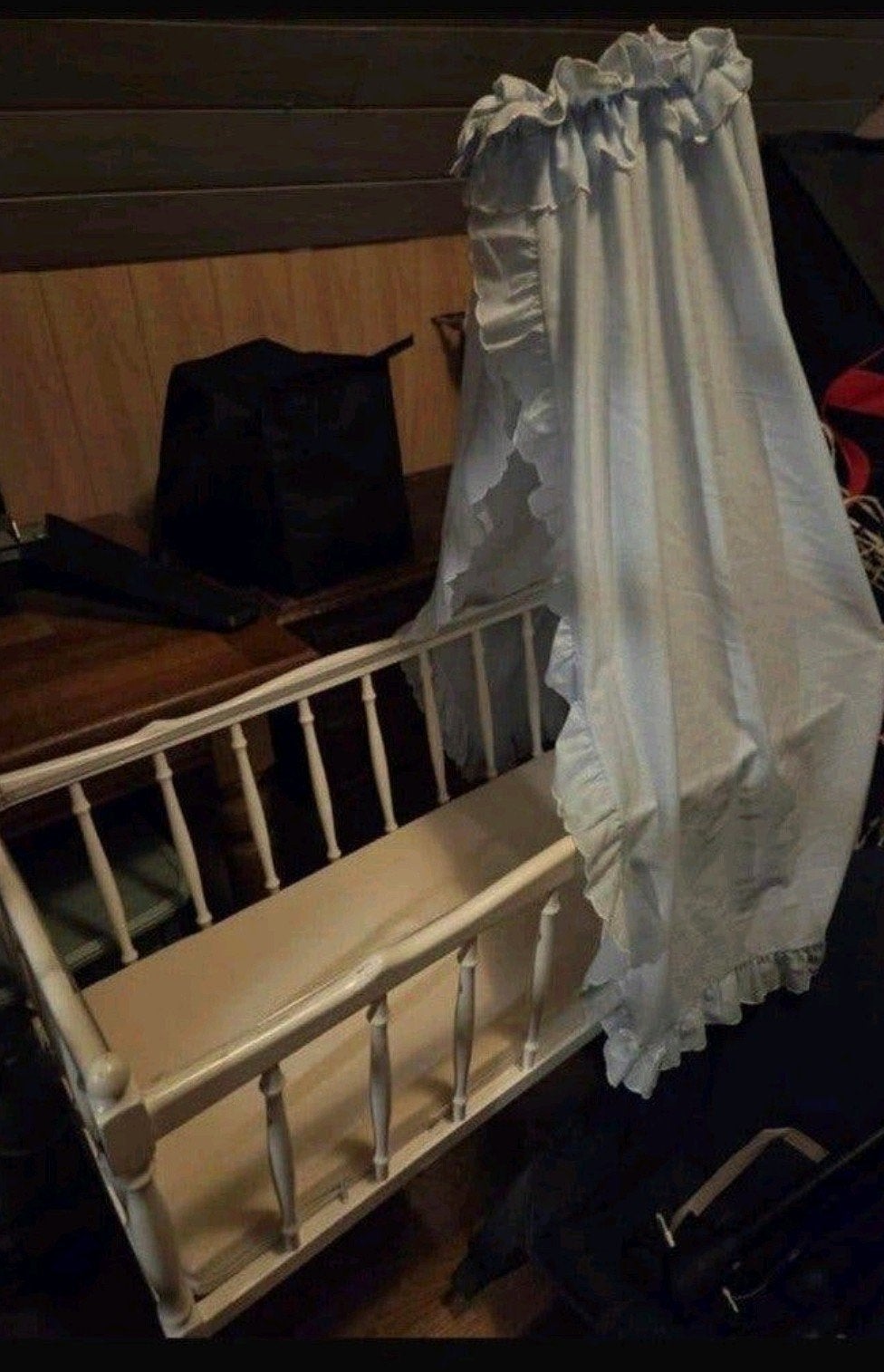 Babywiegje met hemelstang en hemeltje, Kinderen en Baby's, Babywiegjes en Ledikanten, Ophalen, Gebruikt, Wieg