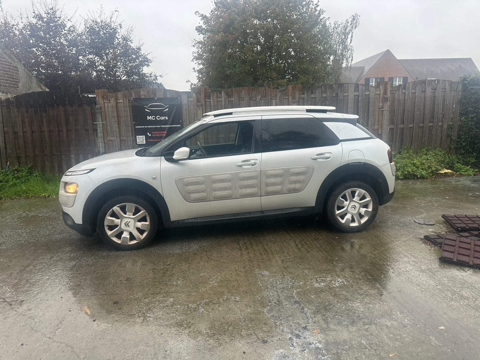 Citroen c4 cactus 1.6diesel, Voorwielaandrijving, Stof, Bluetooth, 5 deurs