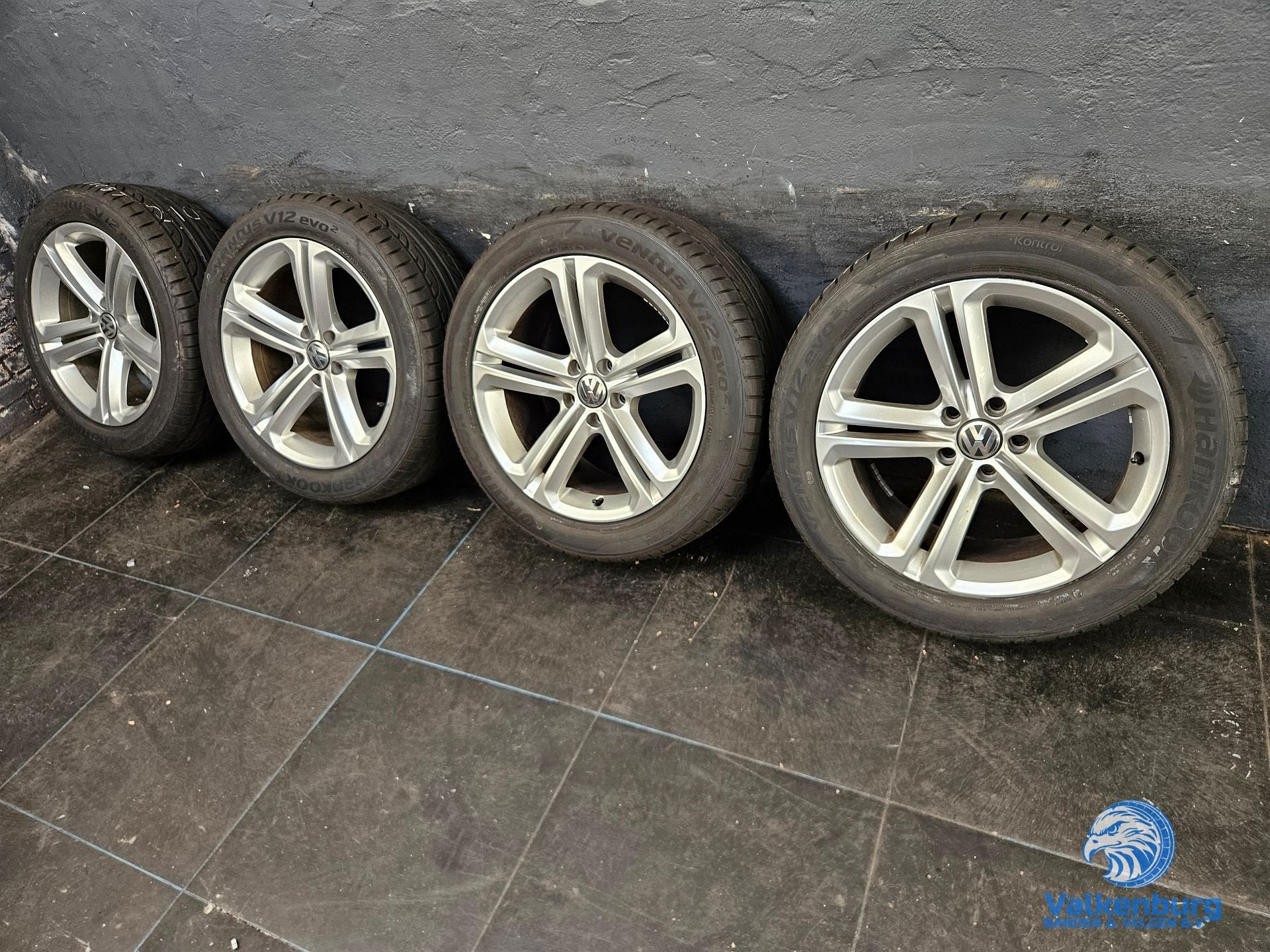 8mm! Nieuwe originele VW Tiguan Mallory 18 inch velgen 5x112, Neuf, Pneus et Jantes, Véhicule de tourisme, Pneus été