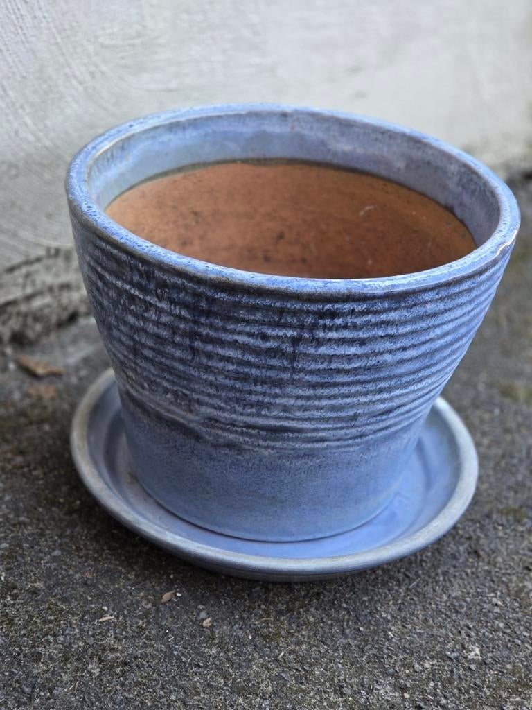 Keramische bloempot met schotel, Ophalen of Verzenden, Nieuw, Rond, Balkon