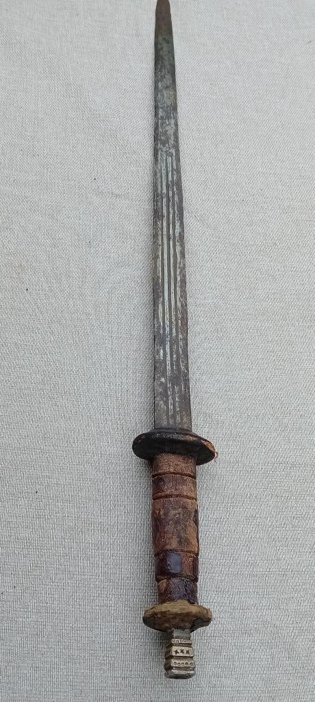 Poignard africain ou épée courte vers 1900, Enlèvement ou Envoi, Armée de terre, Épée ou sabre
