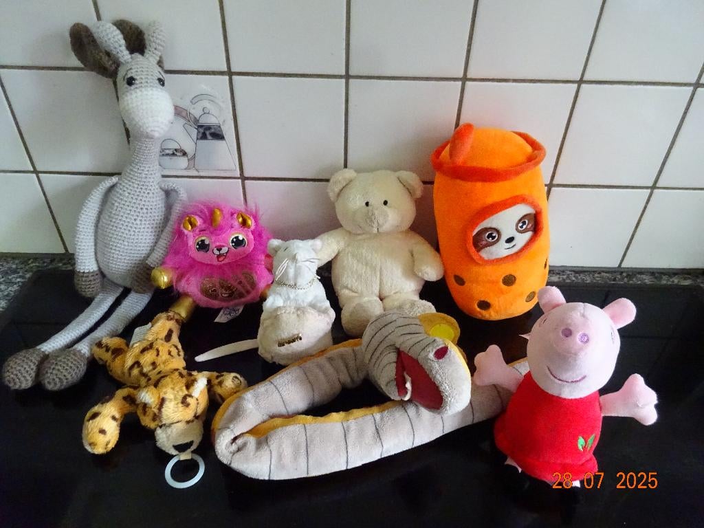 veel knuffeltjes zoals peppa pig, slang..*4 EURO VOOR ALLES*, Kinderen en Baby's, Speelgoed | Knuffels en Pluche, Peppa Pig, Ophalen of Verzenden