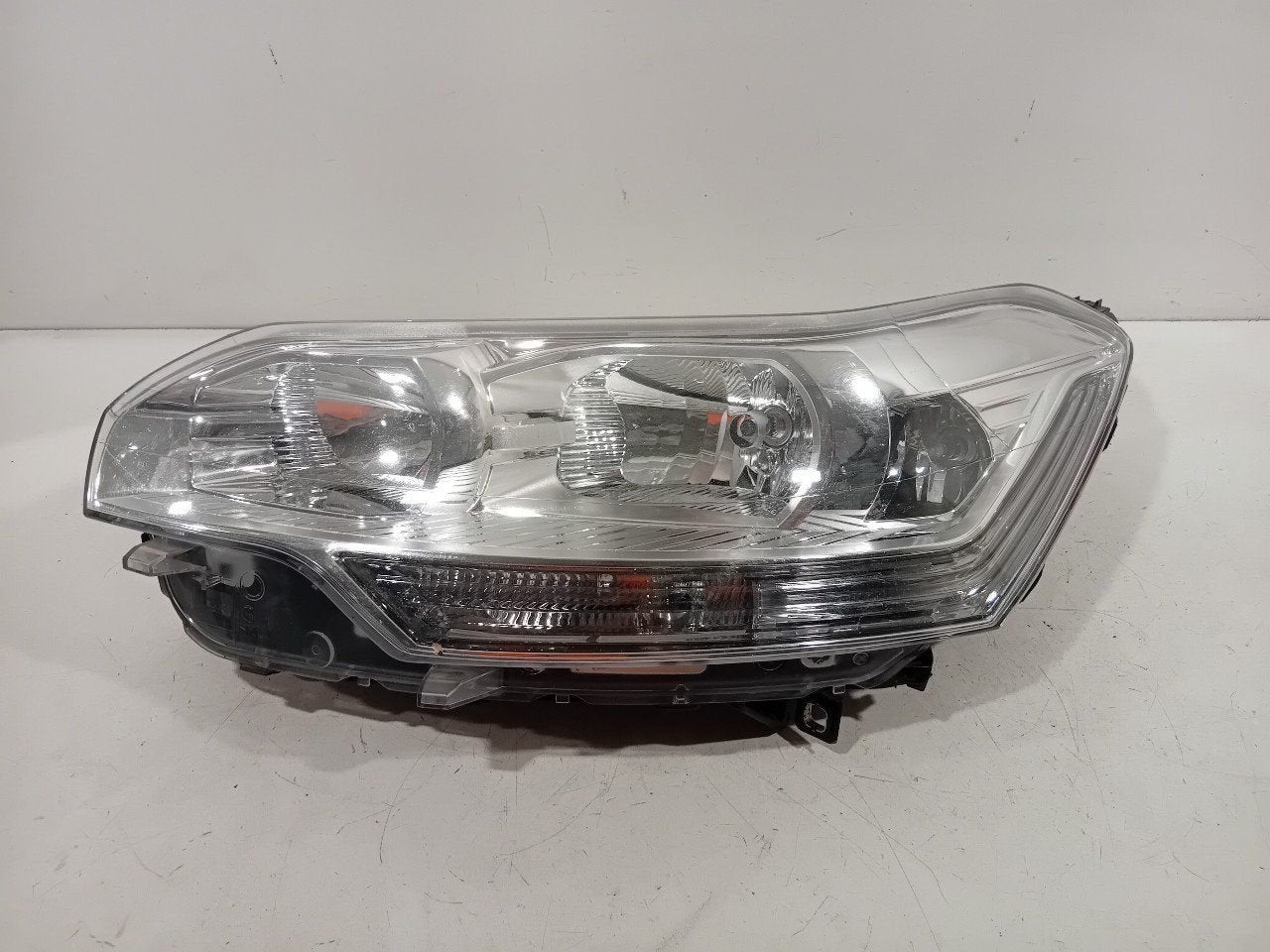 Koplamp links Citroën C5, Onderdelen@venauto.nl, Van der Ven Autorecycling B.V., Ettenseweg 76, 4706 PB Roosendaal, The Netherlands
