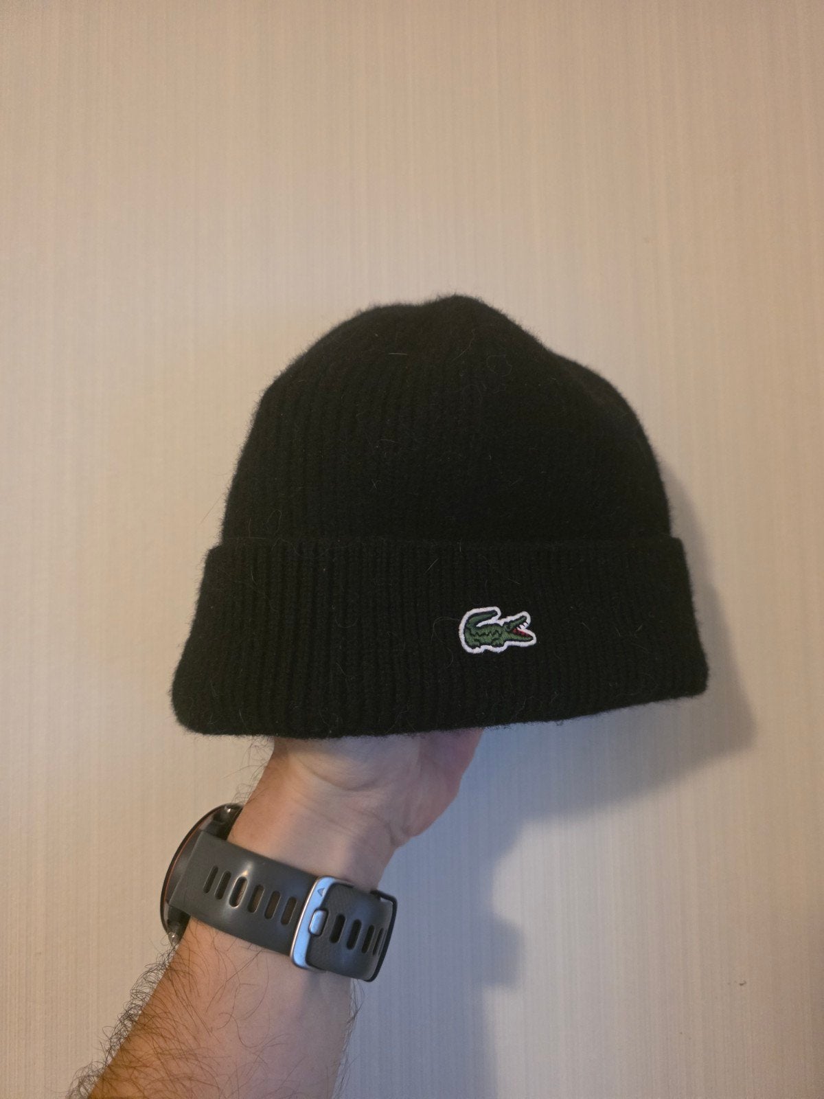 Bonnet Lacoste noir – très bon état, Enlèvement ou Envoi