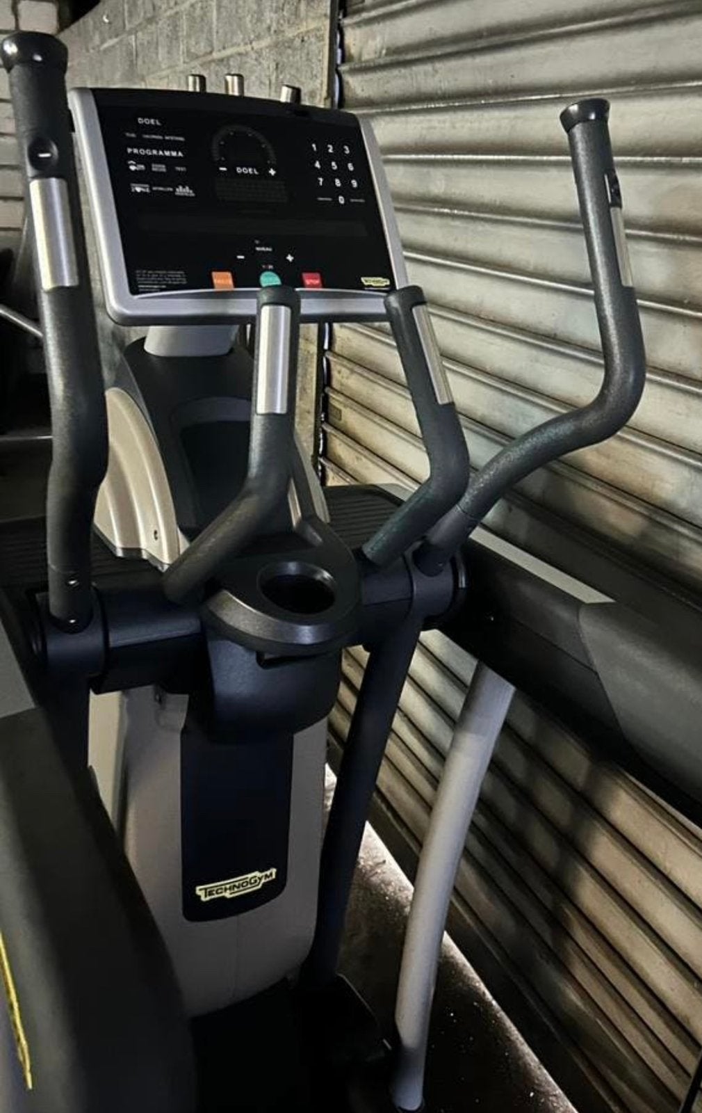 VÉLO ELLIPTIQUE/STEPPER TECHNOGYM EXCITE 700 I VARIO, Sports & Fitness, Enlèvement ou Envoi, Comme neuf