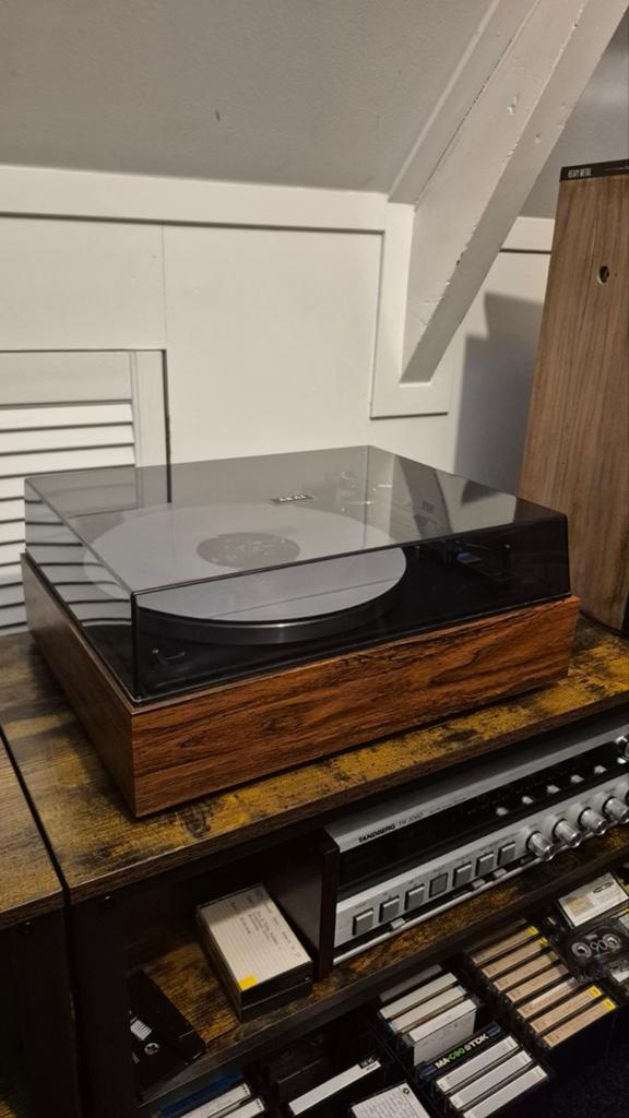 Akai AP-004 met ortofon 2m red. Keurige staat!, Ophalen, Akai